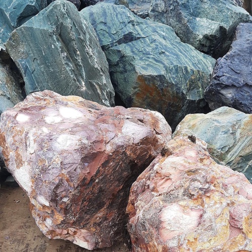 Ландшафтные глыбы красно-фиолетовые 200-1000 килограмм купить в Верещагино