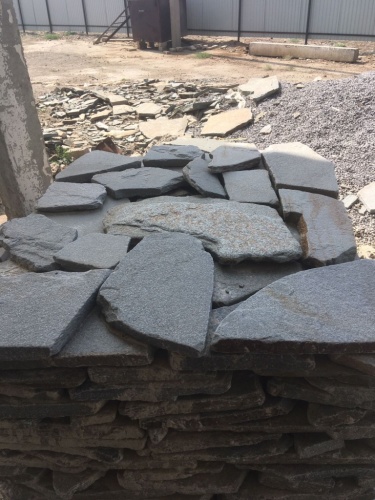 Златолит серебристый галтованный для лестниц купить в Верещагино